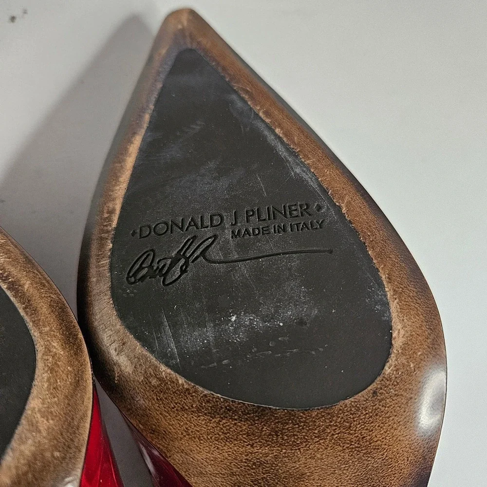 Donald J Pliner Chad Red Croc Patent Leather Pointed Toe Pump Metallic Heel 7.5M